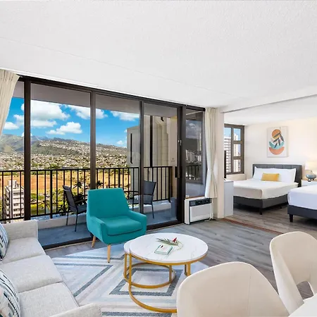Tropical Gem Near Waikiki Beach With Free Parking!
